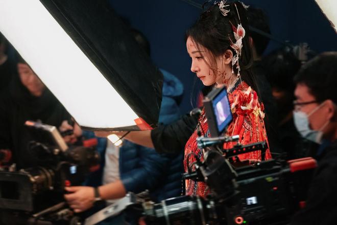 娘》口碑崩塌剧本魔改惹众怒杨幂也难救j9国际站登录又赌输了？《狐妖小红(图11)